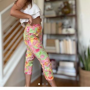 Iilly cropped pants size 6